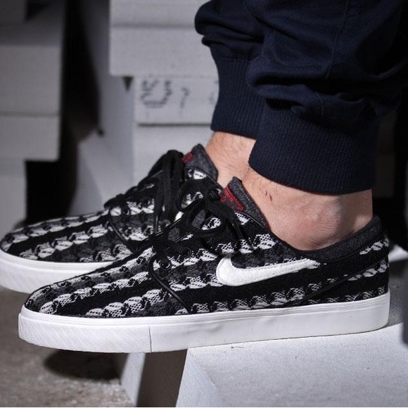 Nike Other - Nike SB Mid Warmth Black Ivory Shoes Men’s 10